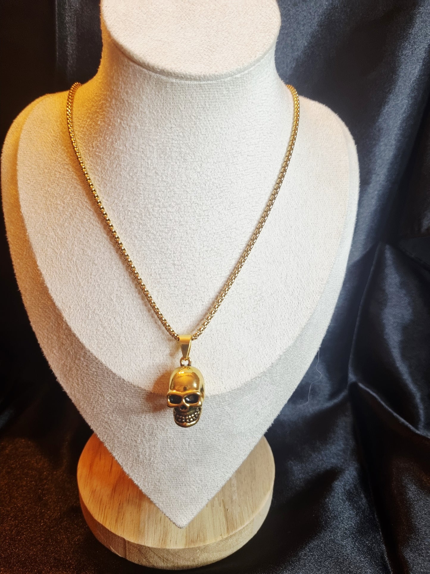 Chaine tête de mort