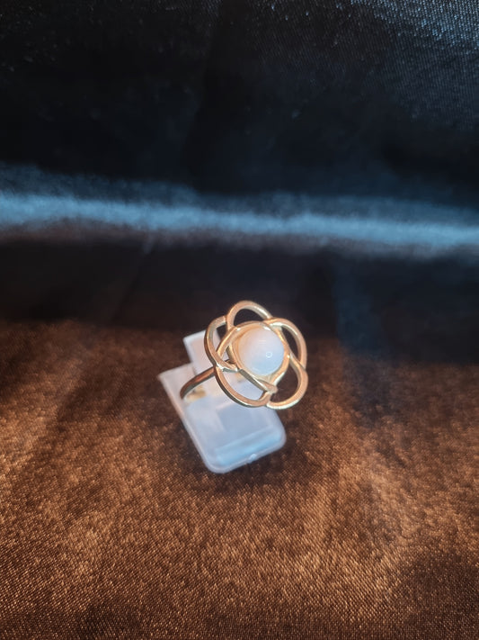 Bague fleur blanche