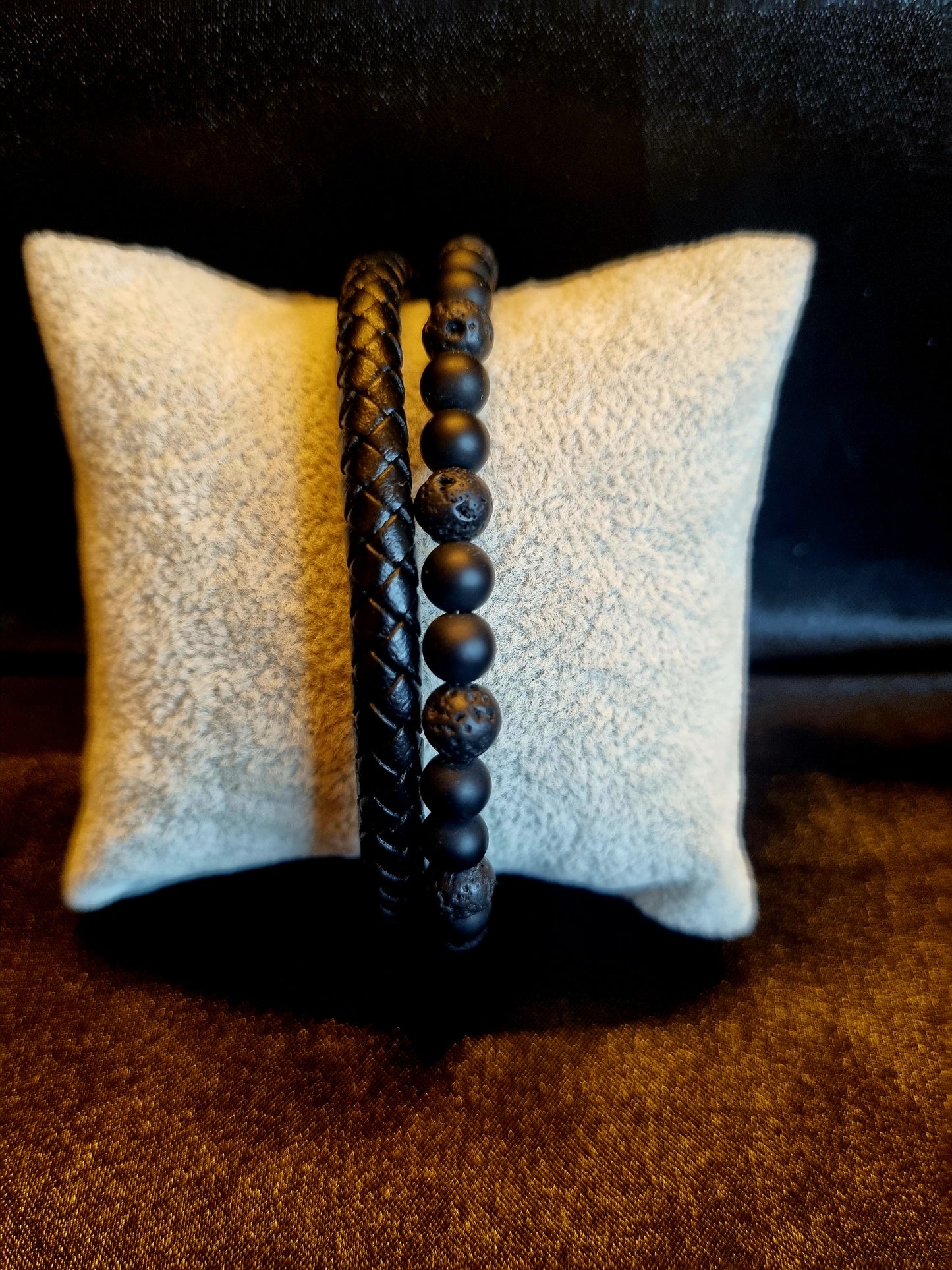 Bracelet cuir et pierre de lave